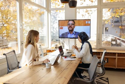 video-conferencing-101-center-thumb video conferencing 101 learning center thumb